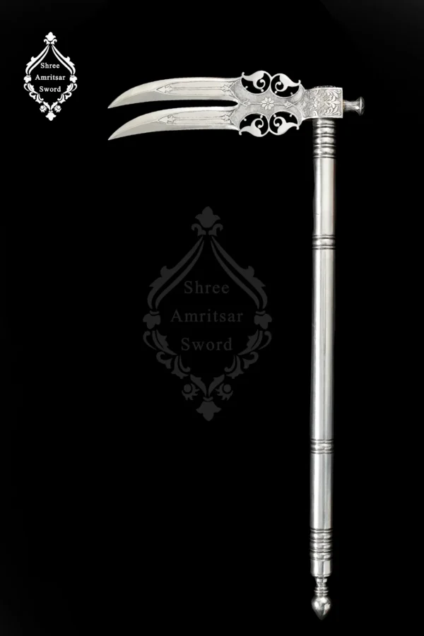 Double Head Zaghnal Axe Double-Headed Zaghnal Axe (Crowsbeak Axe)